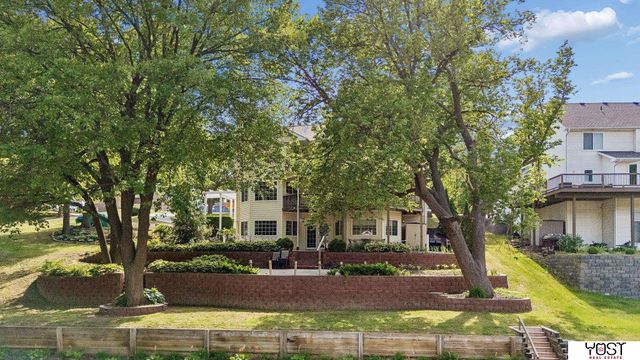 8932 Cass Circle, Plattsmouth, NE 68048