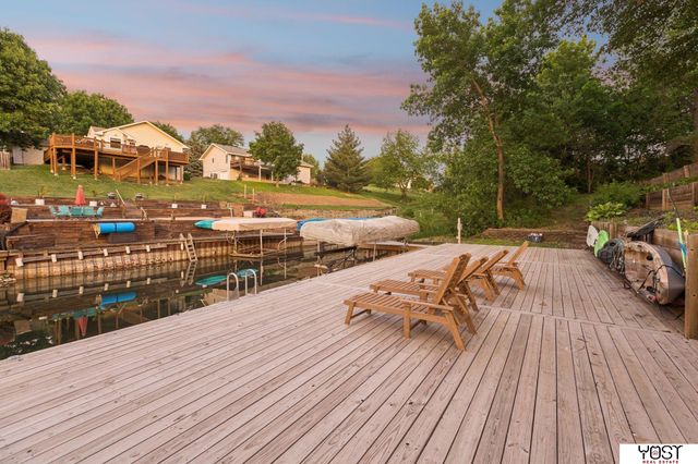 8932 Cass Circle, Plattsmouth, NE 68048