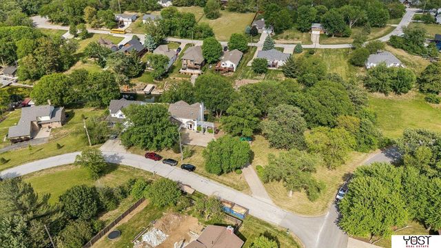 8932 Cass Circle, Plattsmouth, NE 68048
