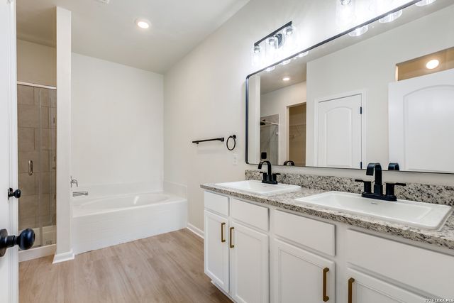 15115 Escalante Pass, Von Ormy, TX 78073
