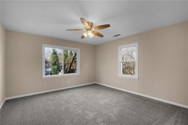 300 Woodland Drive, Calhoun, GA 30701