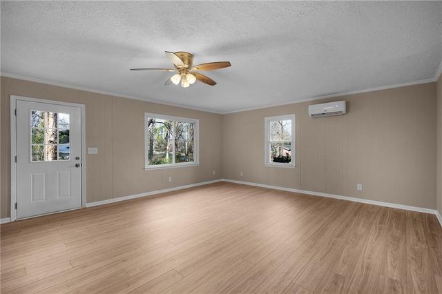 300 Woodland Drive, Calhoun, GA 30701