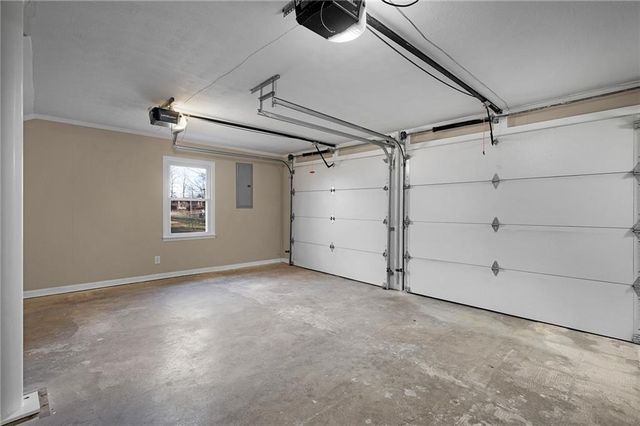 300 Woodland Drive, Calhoun, GA 30701