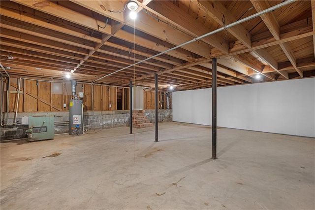 300 Woodland Drive, Calhoun, GA 30701