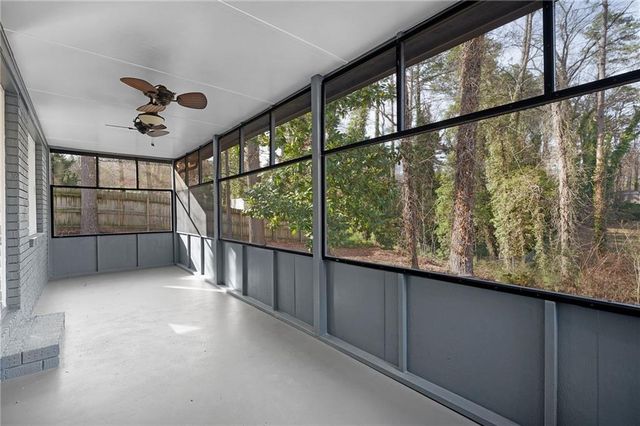 300 Woodland Drive, Calhoun, GA 30701