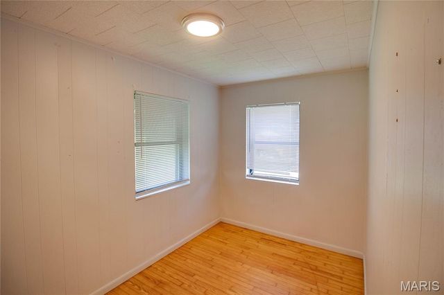 194 S Pence Street, East Alton, IL 62024