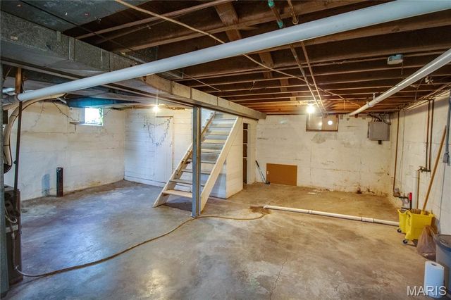 194 S Pence Street, East Alton, IL 62024