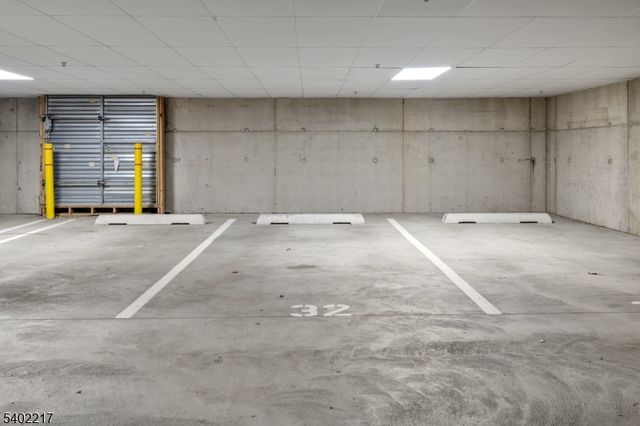 5107 Veterans Dr, Rockaway Twp., NJ 07885