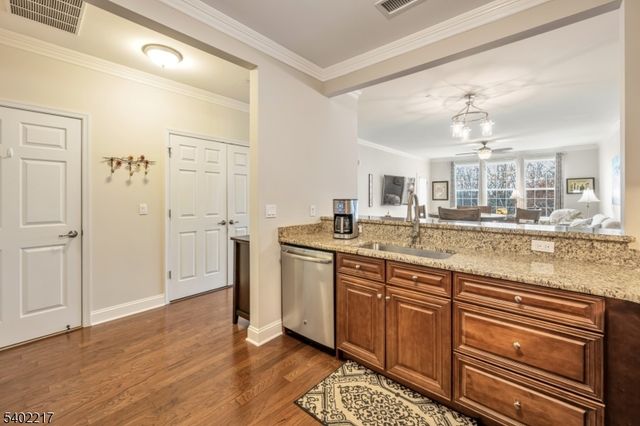 5107 Veterans Dr, Rockaway Twp., NJ 07885