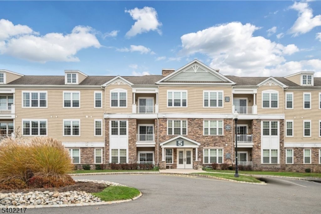 5107 Veterans Dr, Rockaway Twp., NJ 07885