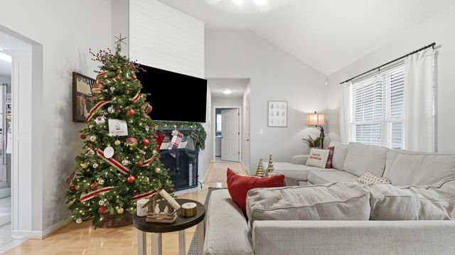 699 Colony Circle, Fort Oglethorpe, GA 30742