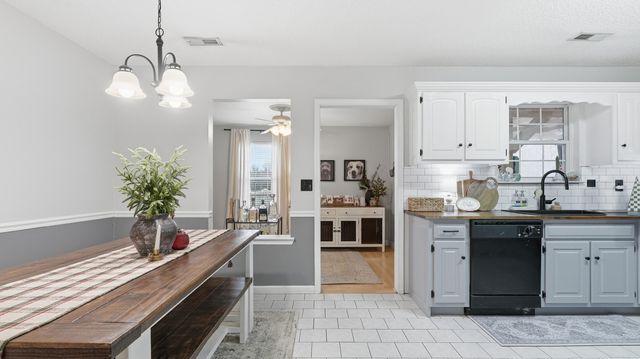 699 Colony Circle, Fort Oglethorpe, GA 30742