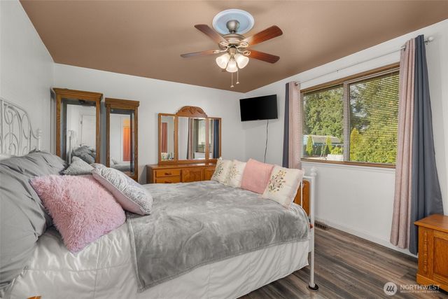 5916 187th Lane SW, Rochester, WA 98579