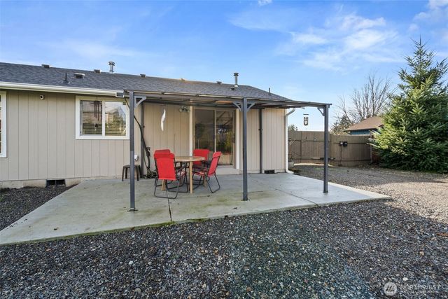 5916 187th Lane SW, Rochester, WA 98579