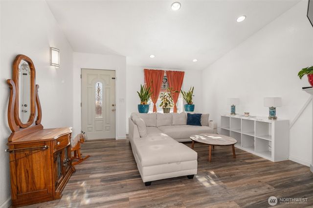 5916 187th Lane SW, Rochester, WA 98579