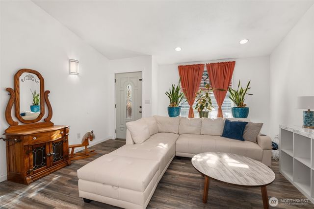 5916 187th Lane SW, Rochester, WA 98579