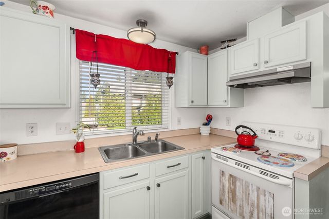 5916 187th Lane SW, Rochester, WA 98579