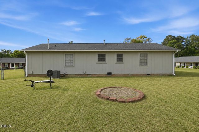 3366 Vardaman Avenue 3366, Hope Mills, NC 28348