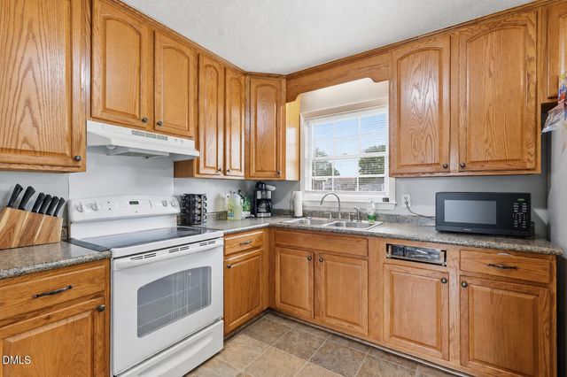 3366 Vardaman Avenue 3366, Hope Mills, NC 28348