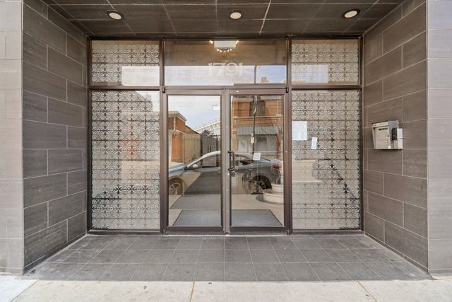 1791 W Howard Street 209, Chicago, IL 60626