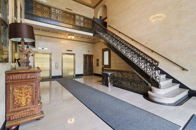 1791 W Howard Street 209, Chicago, IL 60626