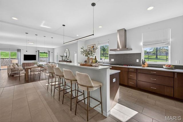 11901 Santino Court, St Louis, MO 63141