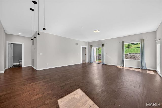 11901 Santino Court, St Louis, MO 63141