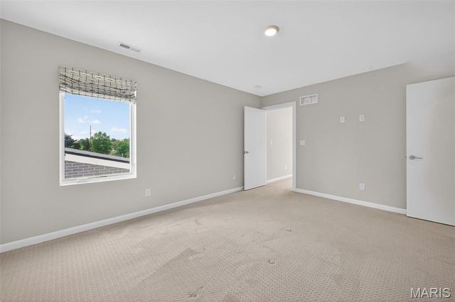 11901 Santino Court, St Louis, MO 63141