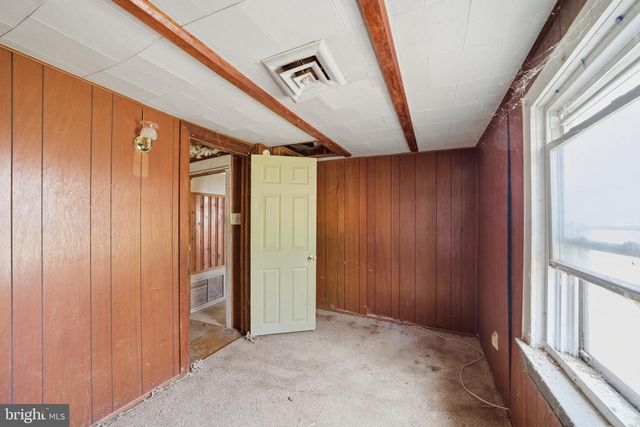 24 ELM ST, Salem, NJ 08079