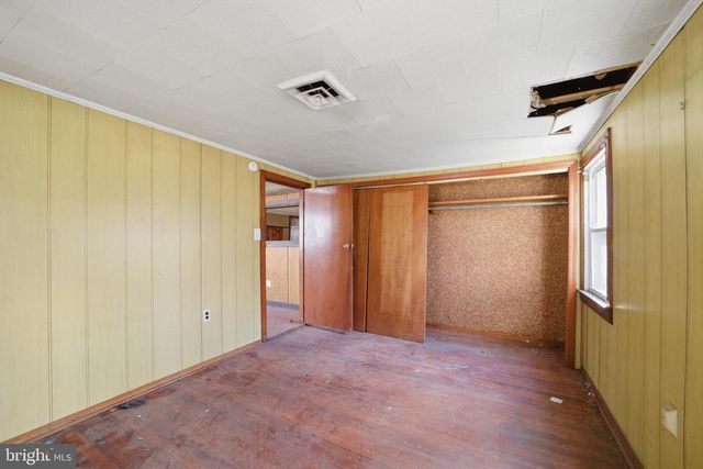 24 ELM ST, Salem, NJ 08079