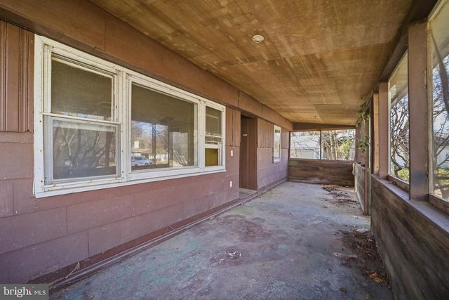 24 ELM ST, Salem, NJ 08079