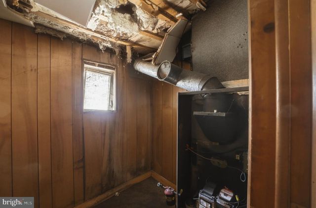 24 ELM ST, Salem, NJ 08079