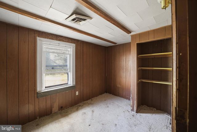 24 ELM ST, Salem, NJ 08079