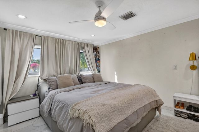 2601 NE 8th Court, Pompano Beach, FL 33062