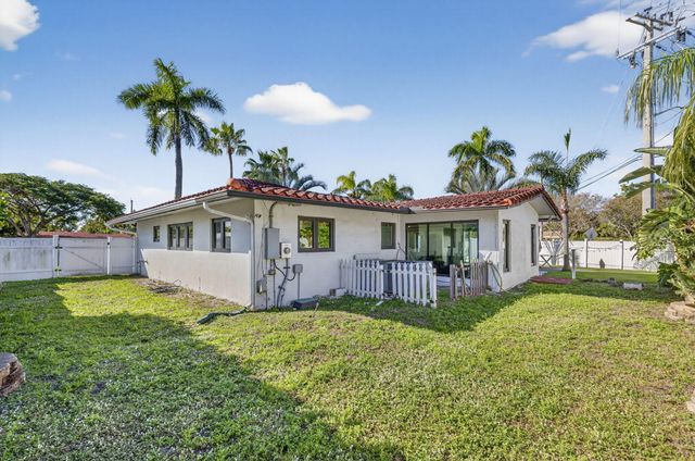 2601 NE 8th Court, Pompano Beach, FL 33062