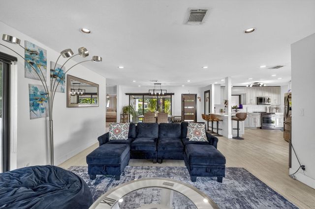 2601 NE 8th Court, Pompano Beach, FL 33062