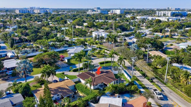 2601 NE 8th Court, Pompano Beach, FL 33062