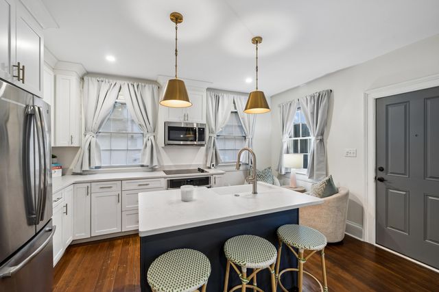 1 Ducs Court, Charleston, SC 29403