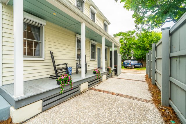 1 Ducs Court, Charleston, SC 29403