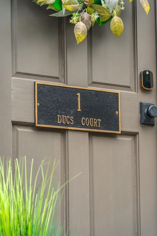 1 Ducs Court, Charleston, SC 29403
