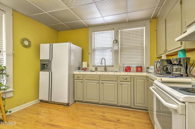 1605 West Mary Street, Bristol, VA 24201