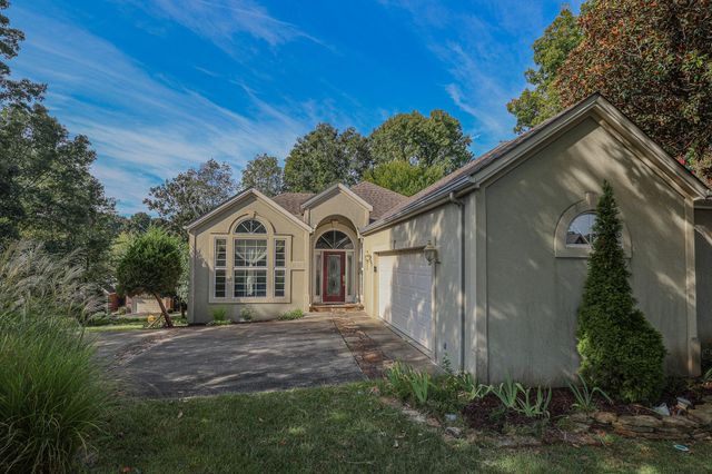 1001 Lakeview Drive, Paducah, KY 42003