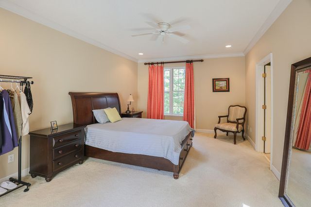 1001 Lakeview Drive, Paducah, KY 42003