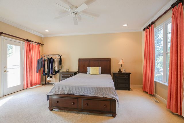 1001 Lakeview Drive, Paducah, KY 42003