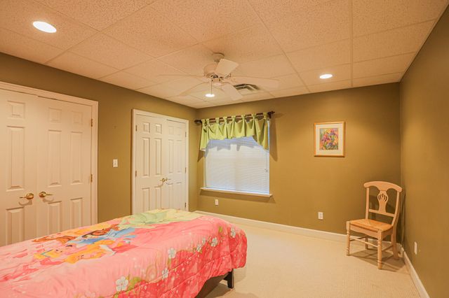 1001 Lakeview Drive, Paducah, KY 42003
