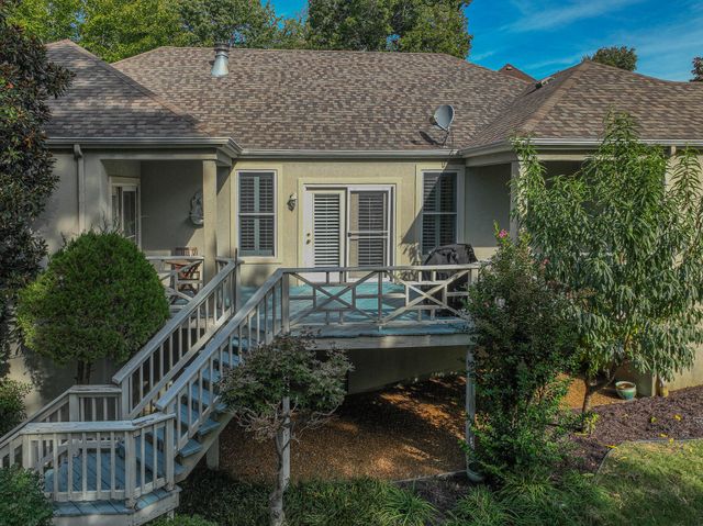 1001 Lakeview Drive, Paducah, KY 42003