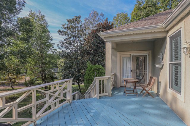 1001 Lakeview Drive, Paducah, KY 42003