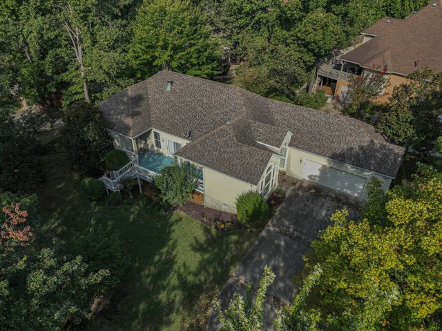 1001 Lakeview Drive, Paducah, KY 42003