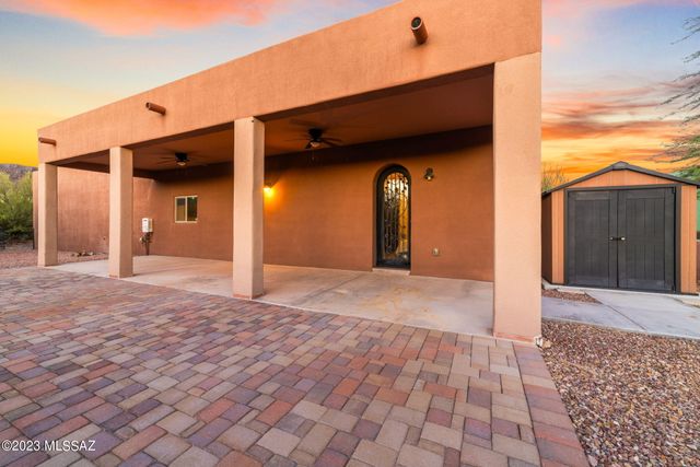 5670 W Triangle X Place, Tucson, AZ 85713