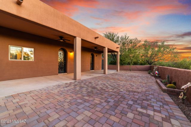 5670 W Triangle X Place, Tucson, AZ 85713